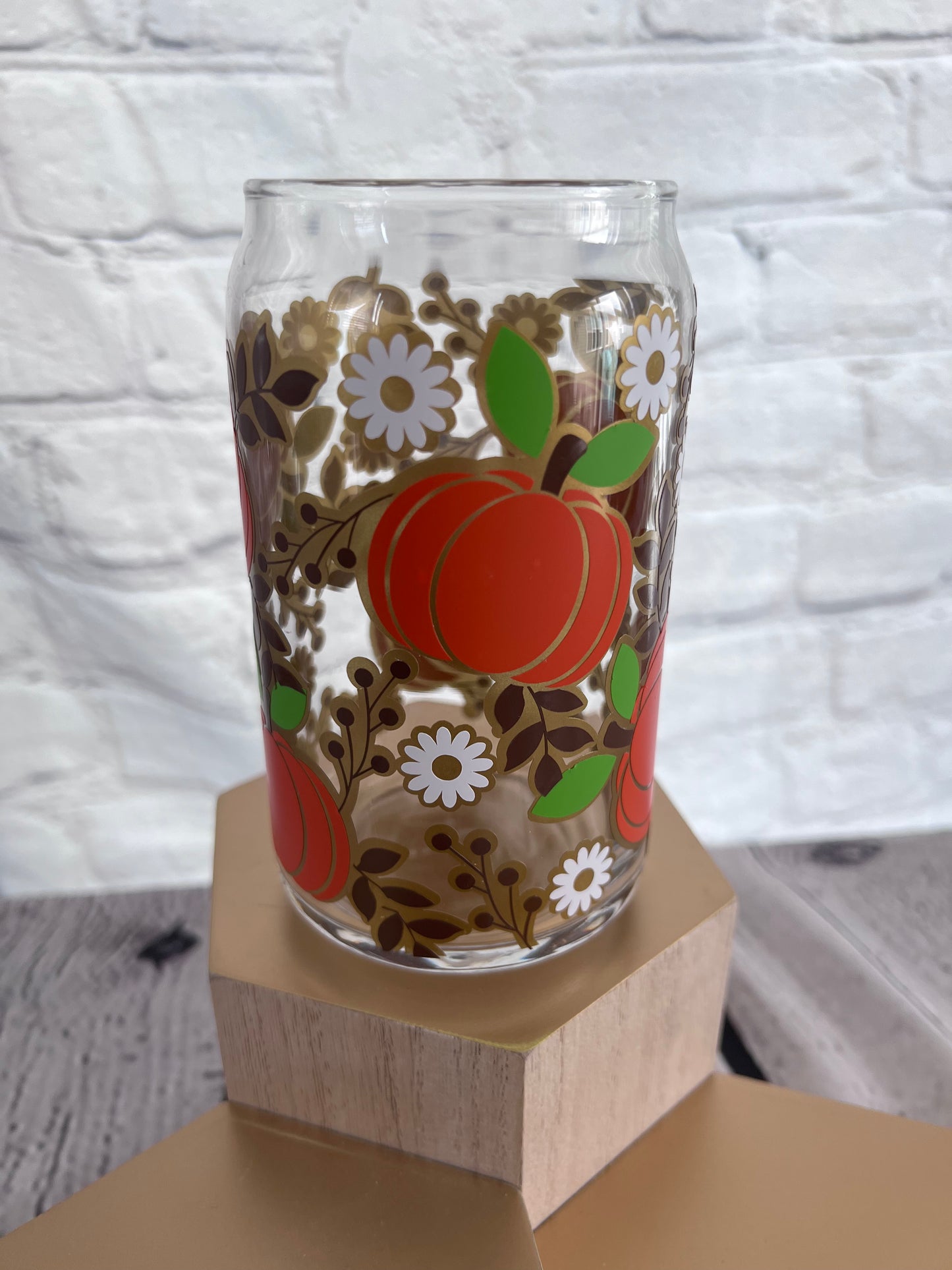 Intricate pumpkin patch beer can glass