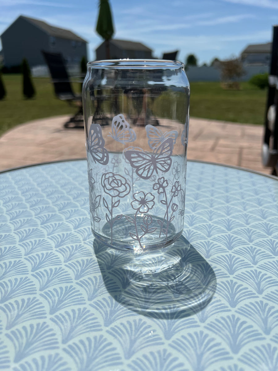 Lemon and floral beer can glass – Olivia Reagan Designs