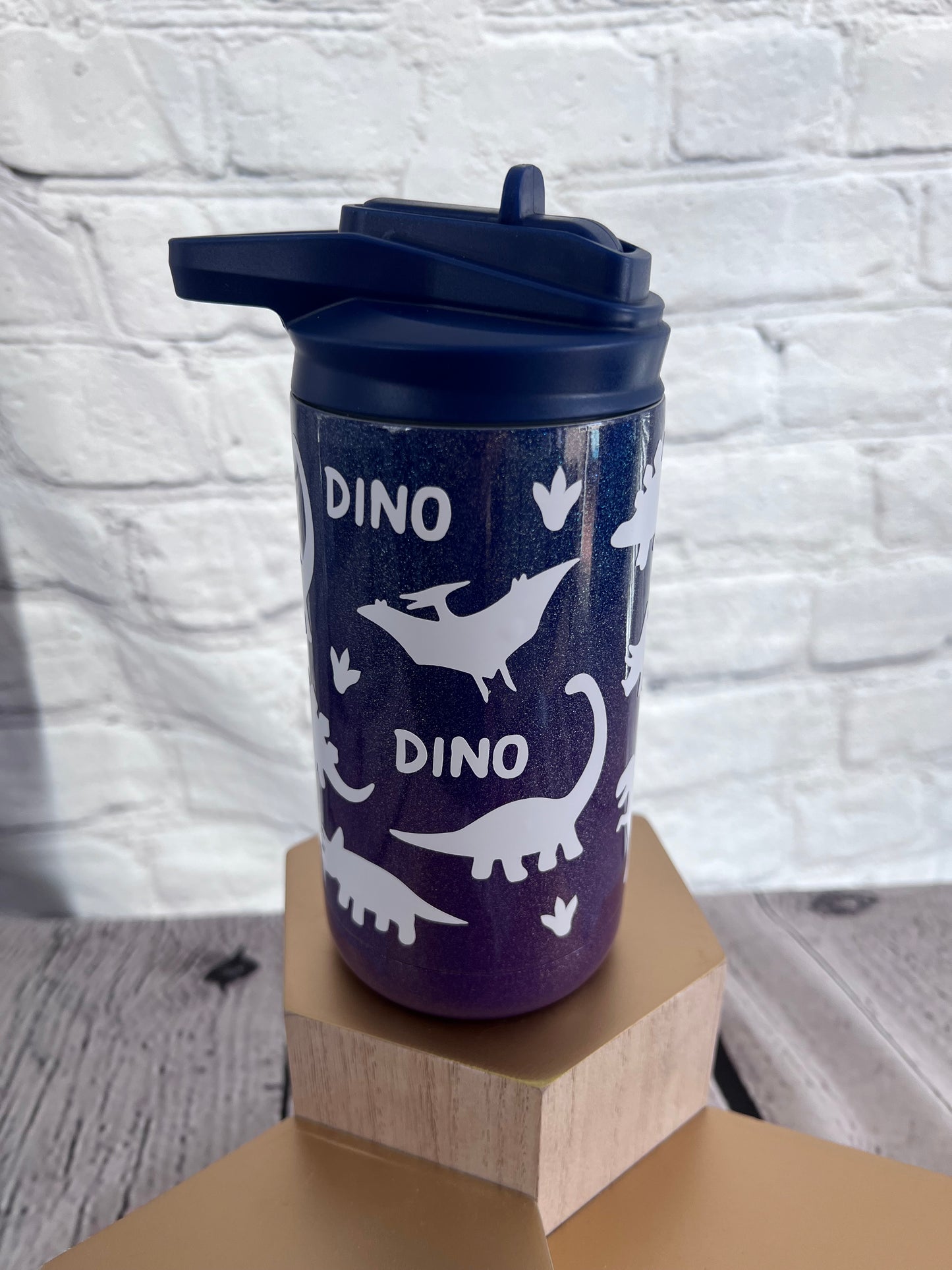 Dinosaur outline 12oz kids water bottle