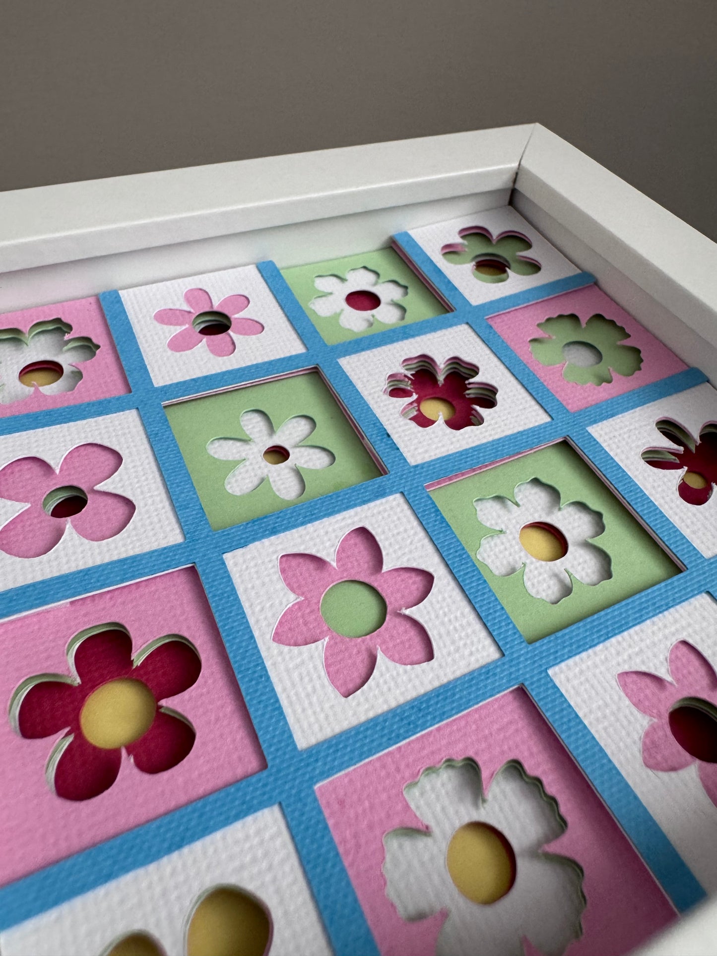 Floral quilt pattern mini 3D paper art in a shadowbox