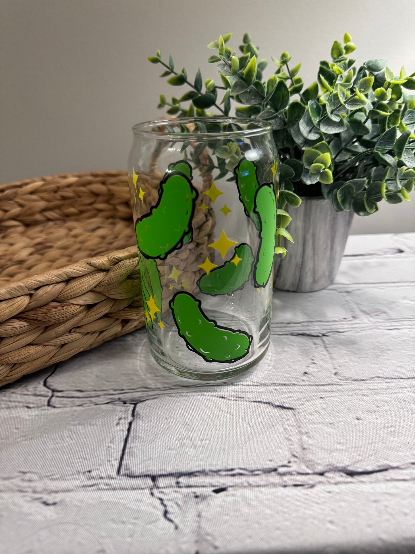 Pickle beer can glass