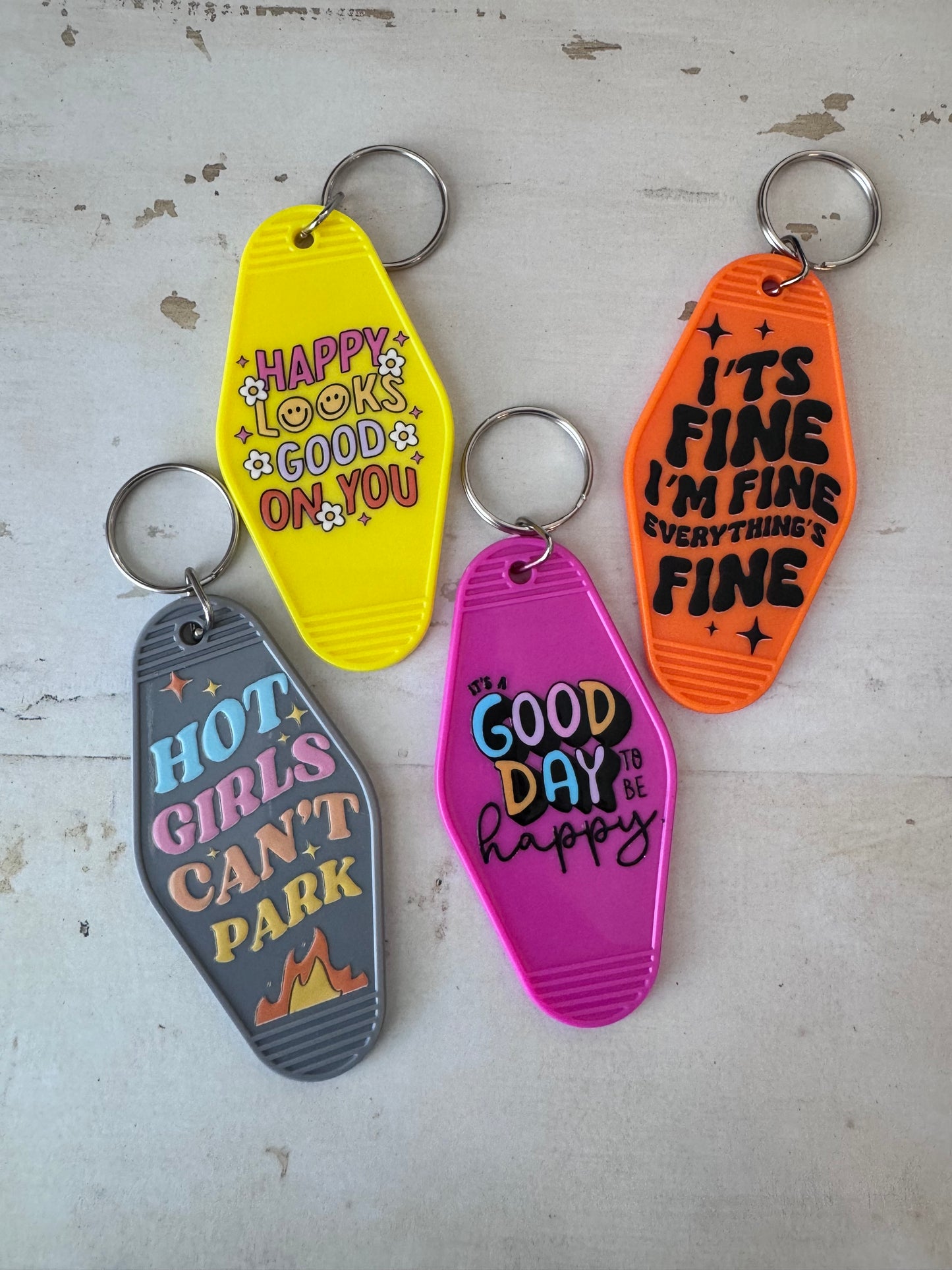 Happy looks good on you retro motel keychain