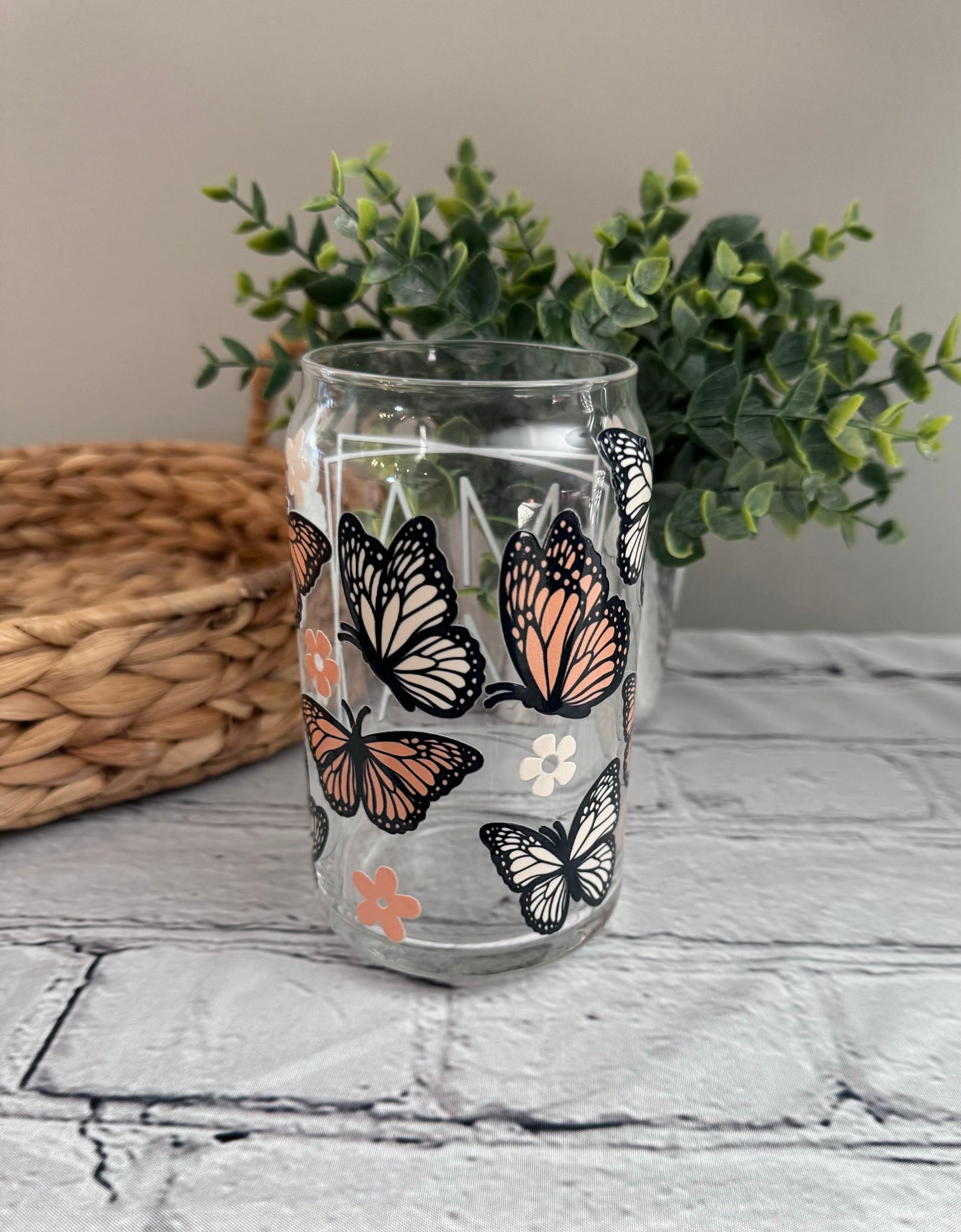 Mama monarch butterfly beer can glass